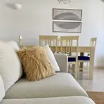 Casa Lina Vue לאגוּ‏ש